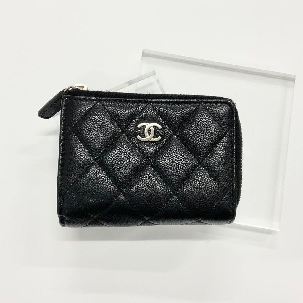 Chanel Caviar Leather CC Logo Quilted Classic Trifold Wallet — view 2
