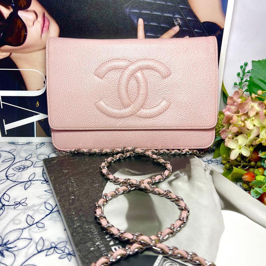 Chanel Chain Wallet Jumbo CC Logo Shoulder — view 2