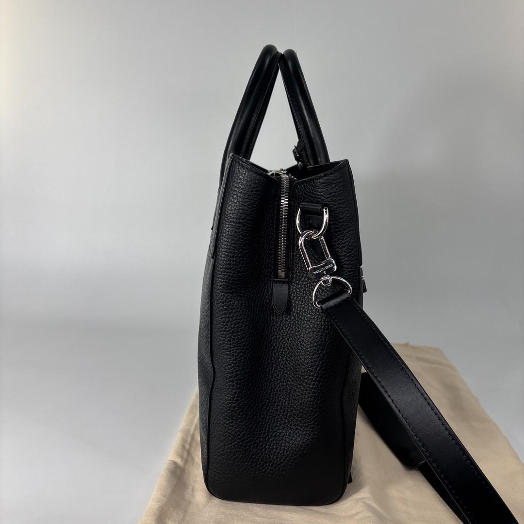 Louis Vuitton IC Cabas Business Bag Taurillon Leather — view 4