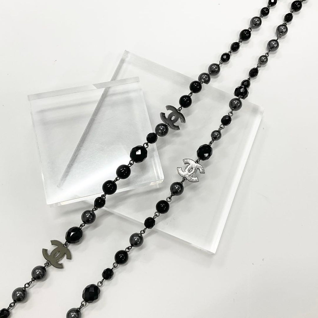 Chanel Necklace CC Logo Pearl Long Black — view 4
