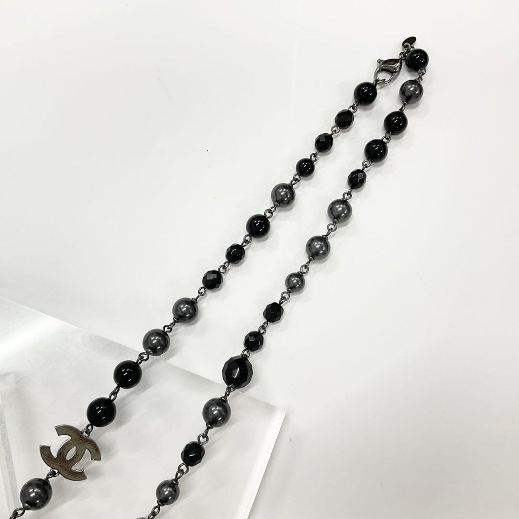 Chanel Necklace CC Logo Pearl Long Black — view 5