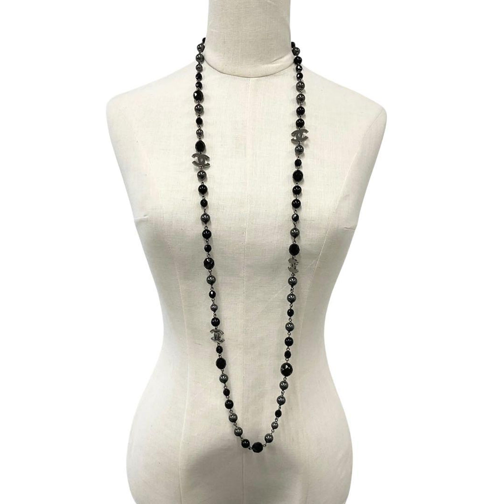 Chanel Necklace CC Logo Pearl Long Black — view 8