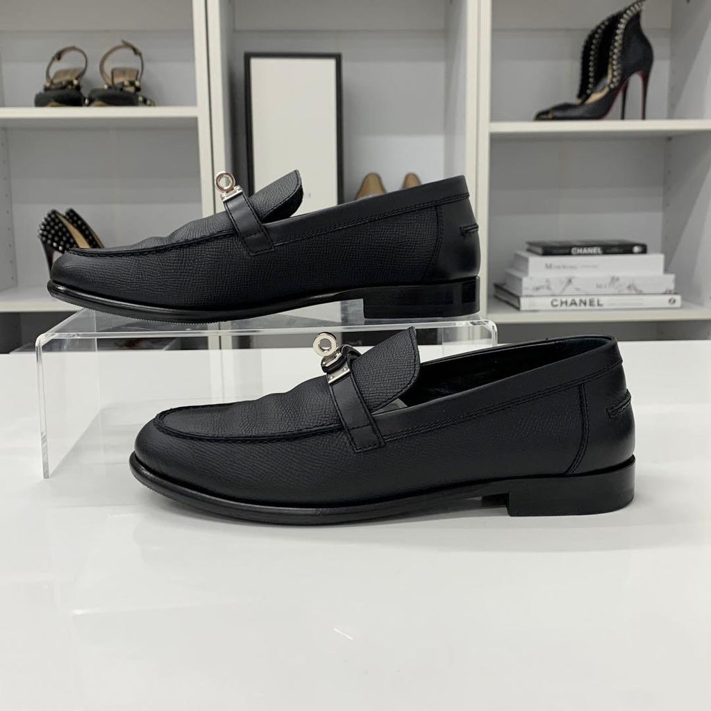 Hermes Destin Leather Kelly Loafers Black — view 3