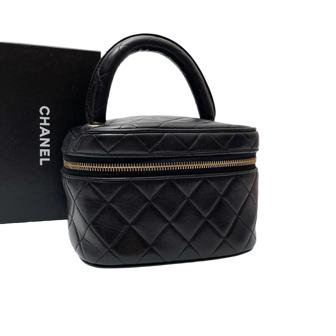 Chanel Quilted Lambskin Hand Bag Vanity Black