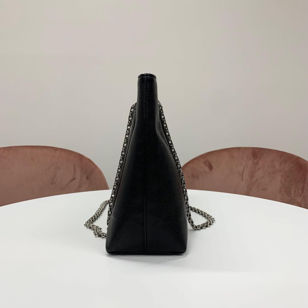Chanel Caviar Leather CC Logo Chain Tote Black — view 2
