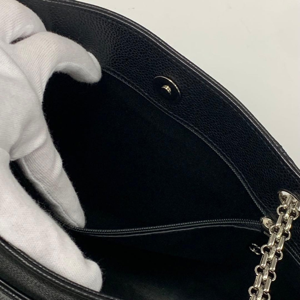 Chanel Caviar Leather CC Logo Chain Tote Black — view 8