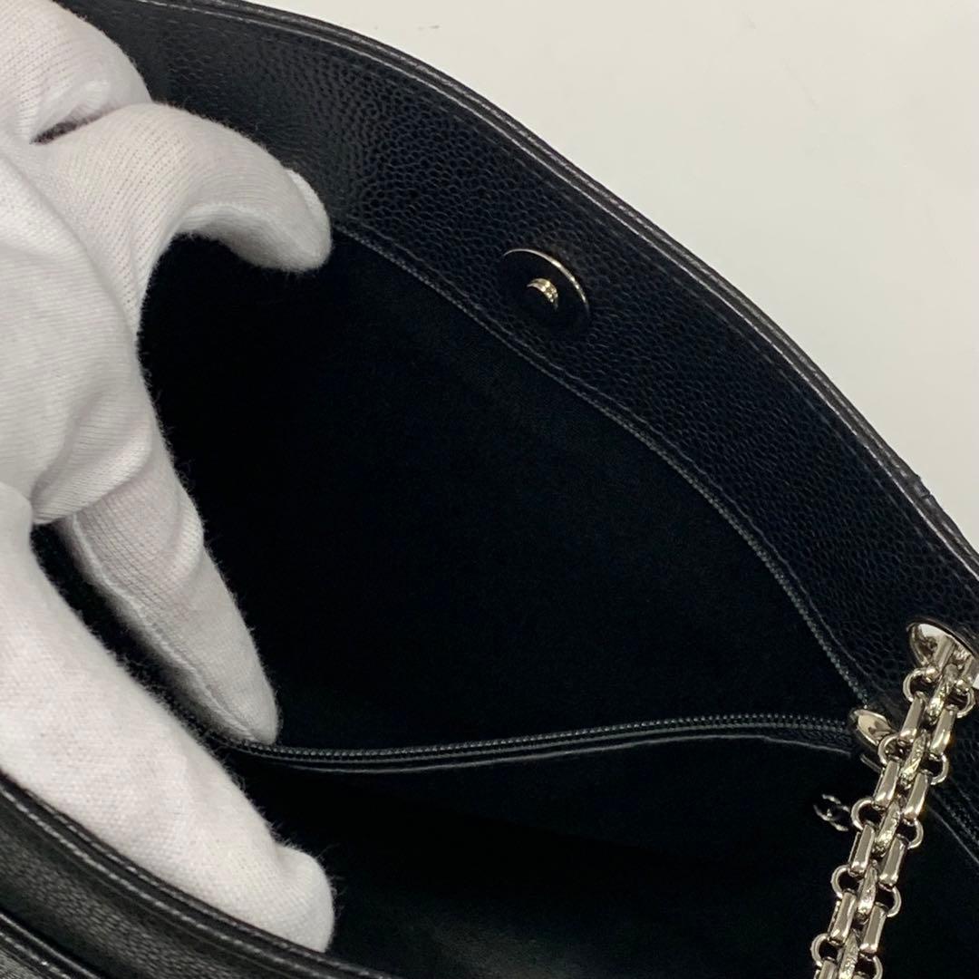 Chanel Caviar Leather CC Logo Chain Tote Black — view 8