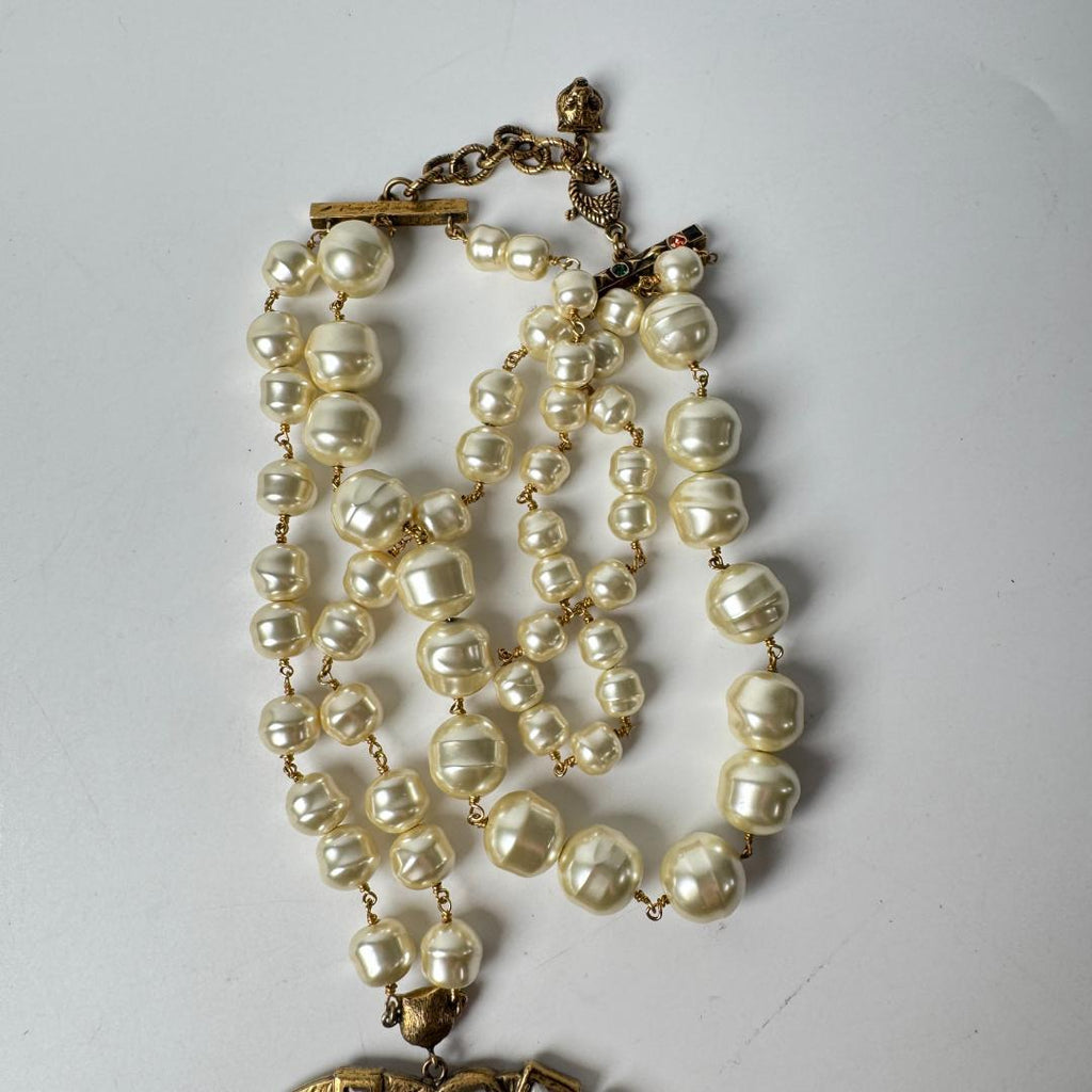 Gucci GG Logo Necklace Faux Pearl Color Stone — view 8