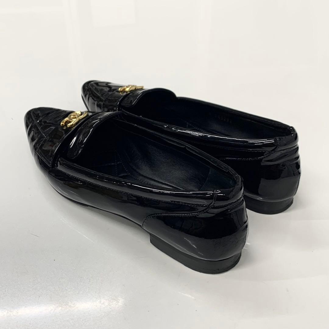 Chanel CC Logo Patent Loafers Black — view 4