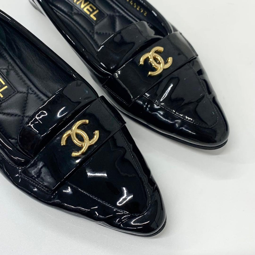 Chanel CC Logo Patent Loafers Black — view 9