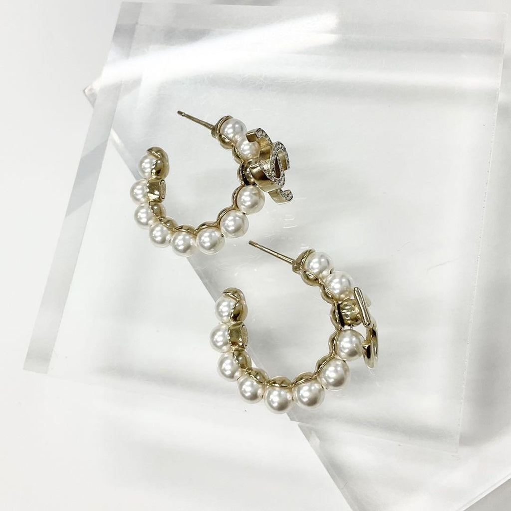 Chanel Earrings CC Logo N5 Pearl Rhinestone Hoop — view 2