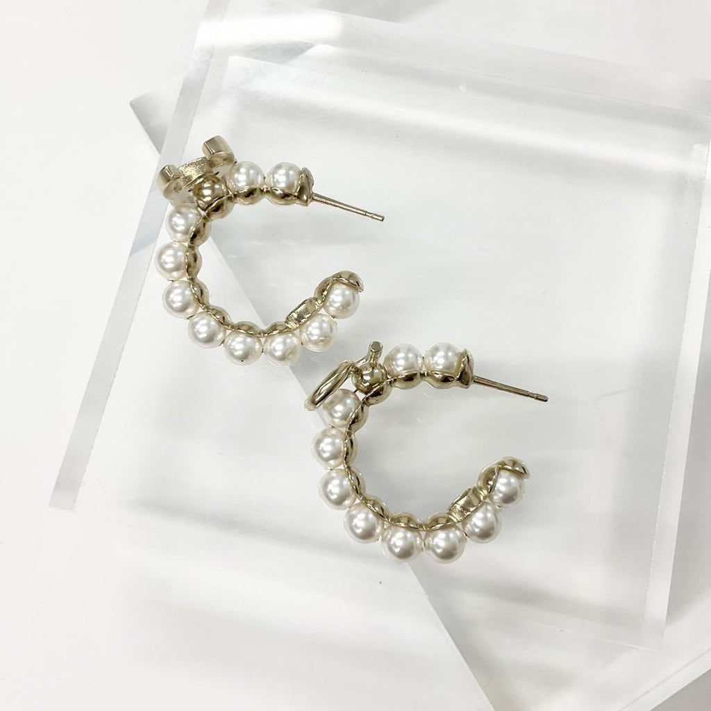 Chanel Earrings CC Logo N5 Pearl Rhinestone Hoop — view 3