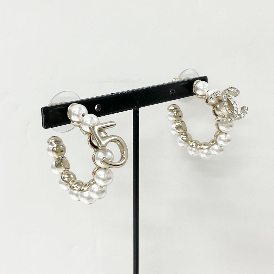 Chanel Earrings CC Logo N5 Pearl Rhinestone Hoop — view 7