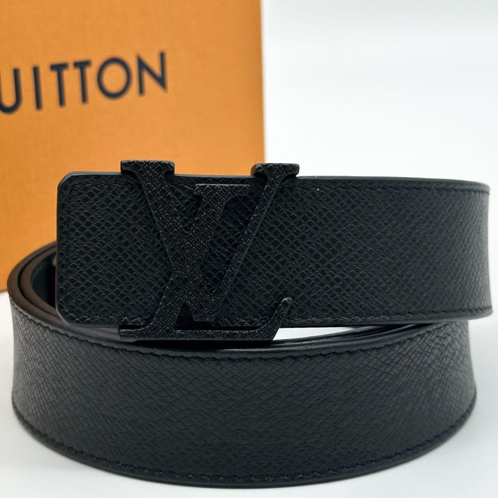 Louis Vuitton Ceinture LV Initial Taiga Black Belt