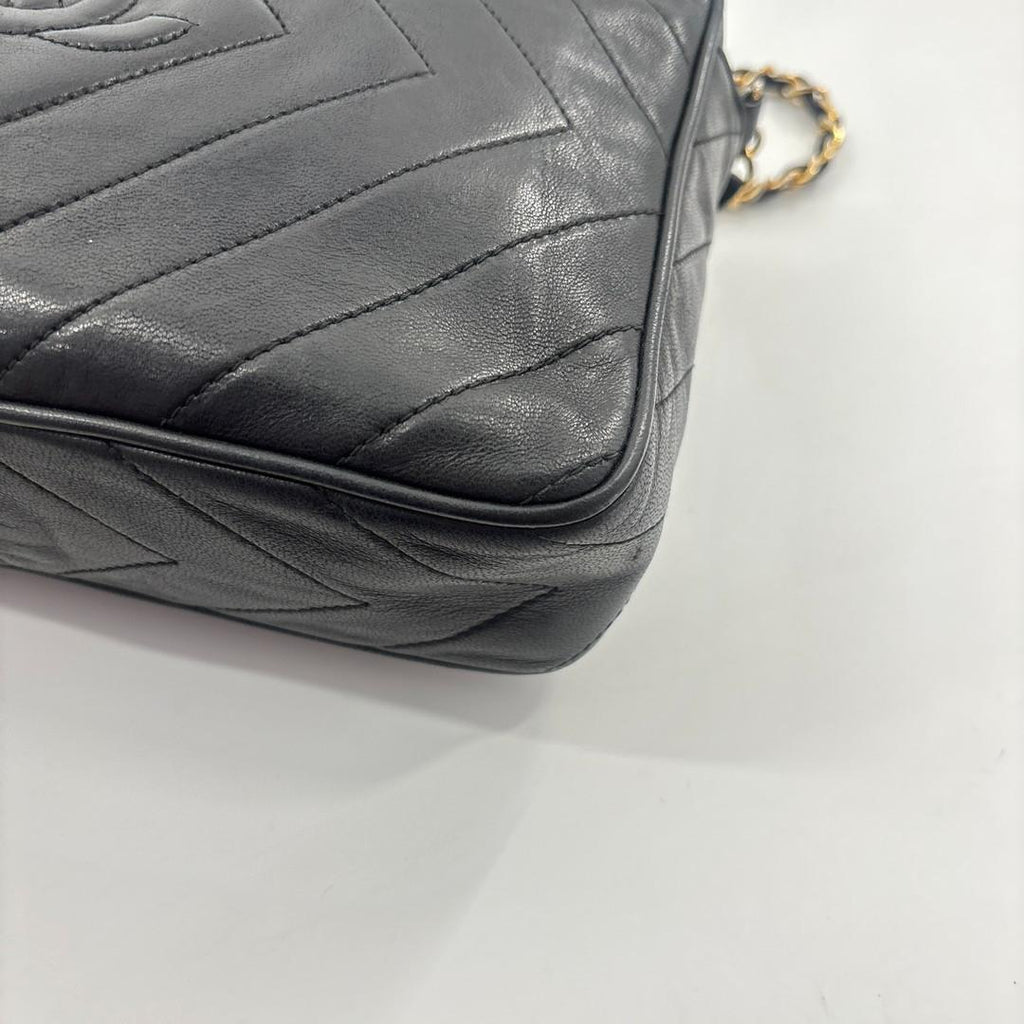 Chanel Super CC Logo Diamond Stitch Chain Shoulder Bag — view 8