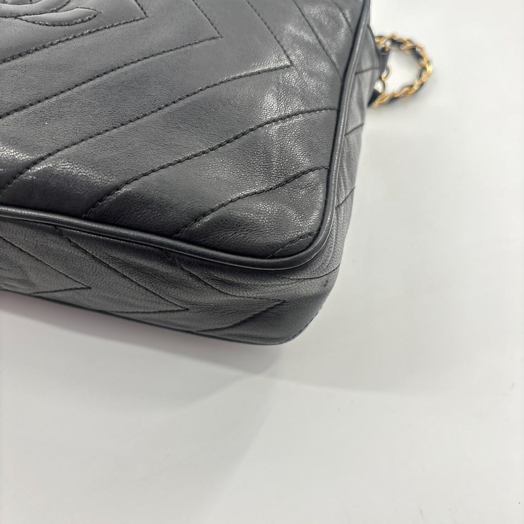 Chanel Super CC Logo Diamond Stitch Chain Shoulder Bag — view 8