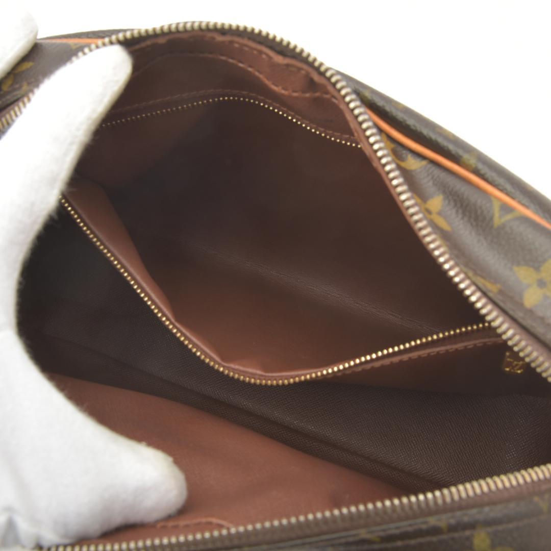 Louis Vuitton Nile Shoulder Bag Monogram Leather — view 7