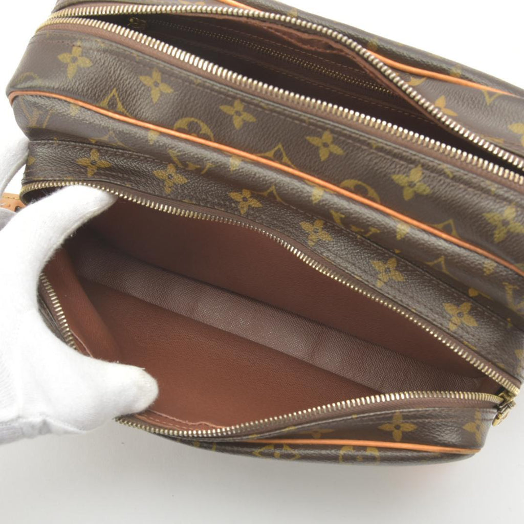 Louis Vuitton Nile Shoulder Bag Monogram Leather — view 8