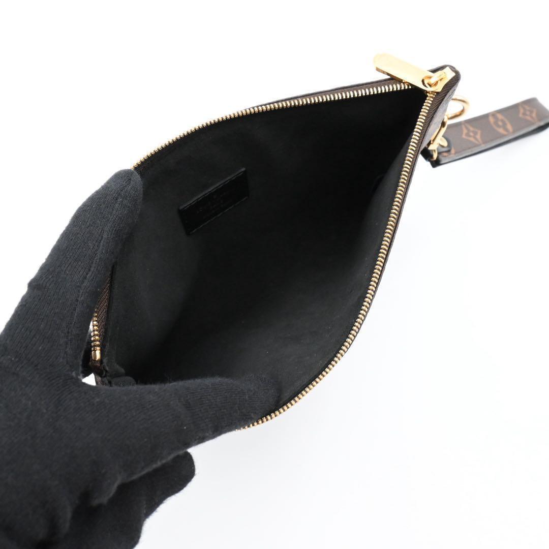 Louis Vuitton Monogram City Pouch Patches Collection Brown — view 3