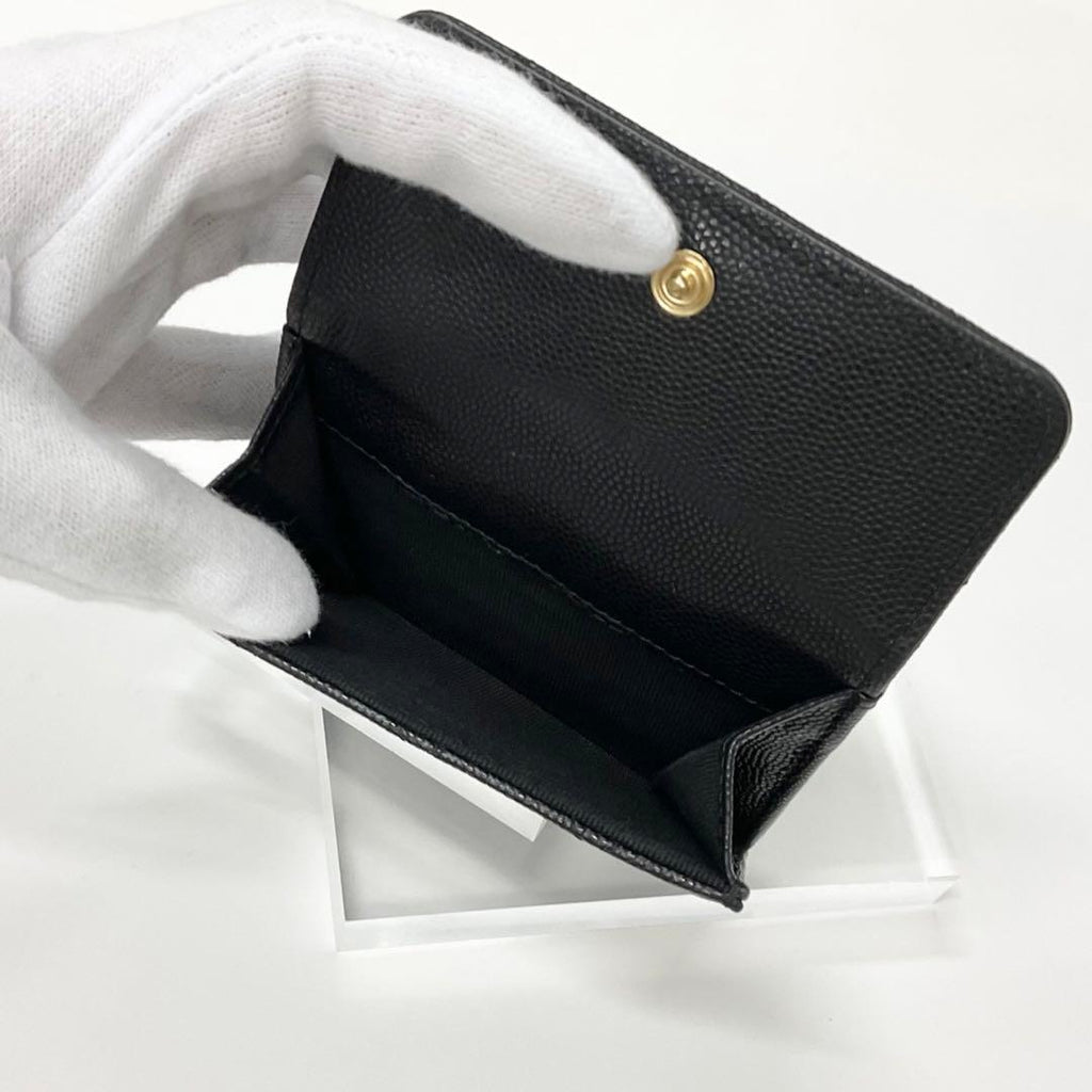 Chanel Caviar Leather CC Logo Small Wallet Foldable — view 4