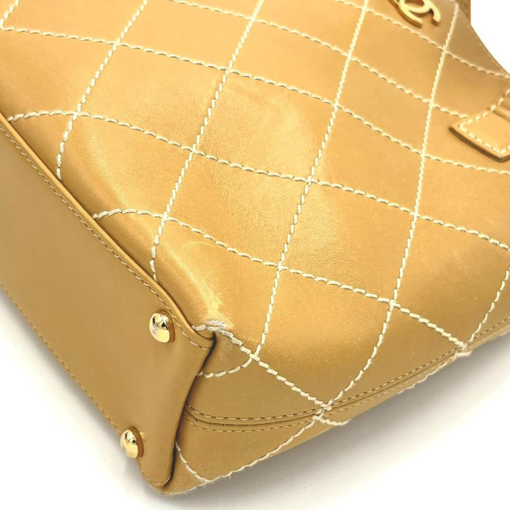 Chanel Wild Stitch Mini Tote Beige — view 5