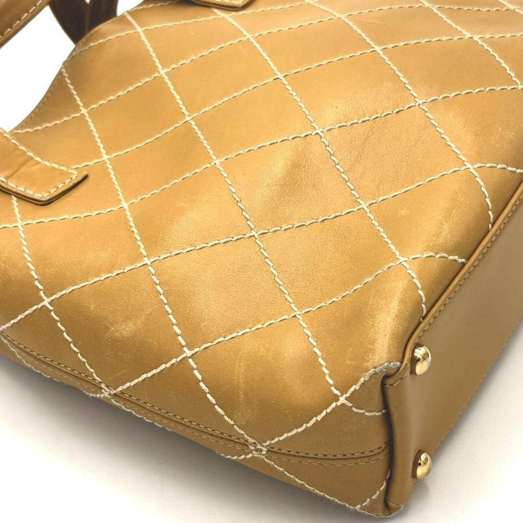 Chanel Wild Stitch Mini Tote Beige — view 8