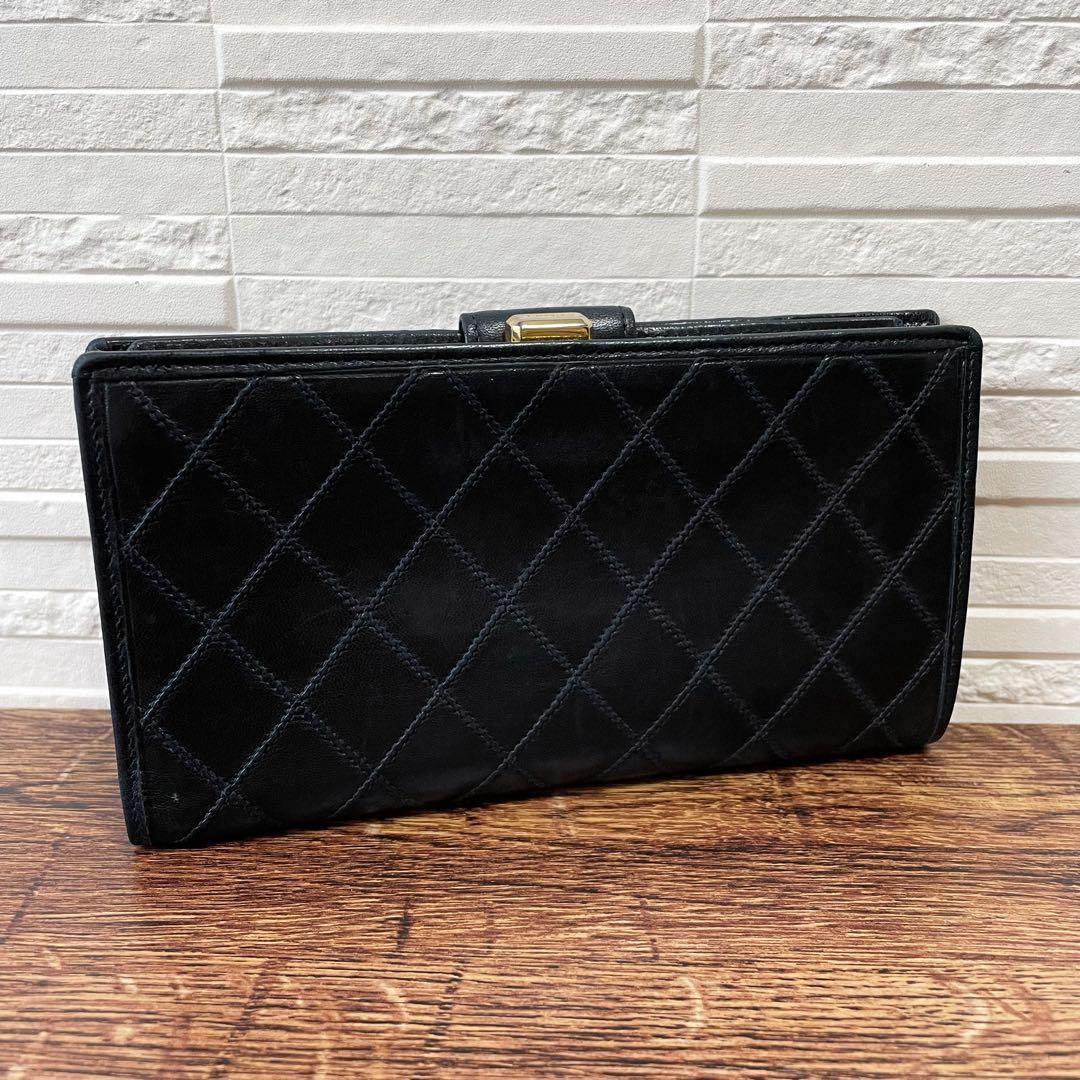 Chanel Lambskin Bicolor Quilted Wallet Kiss Lock CC Logo Black — view 2
