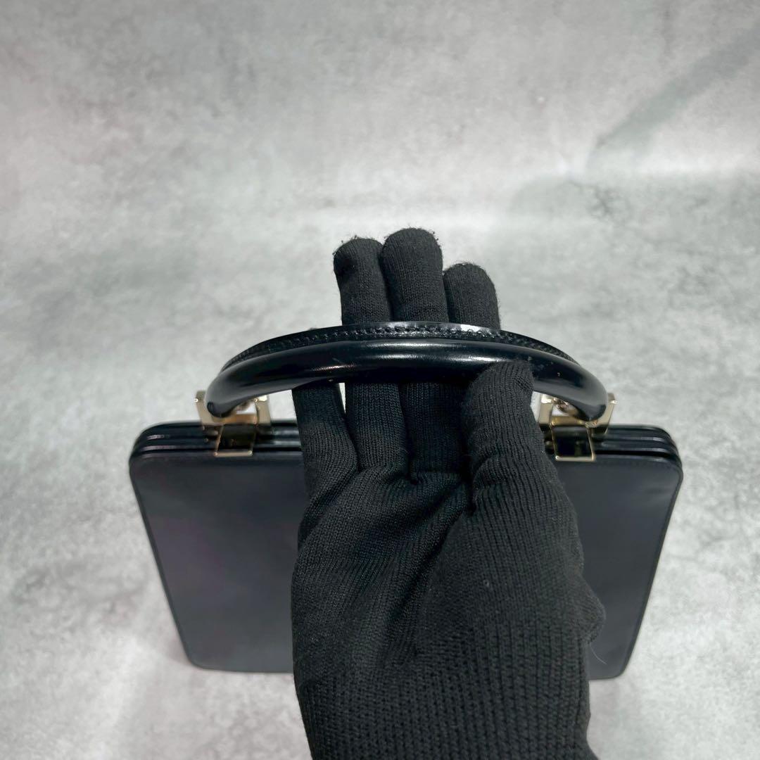 Gucci Handbag Black Gold Leather — view 4