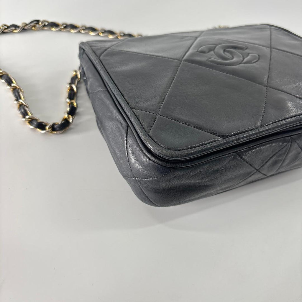 Chanel Super Quilted CC Logo Shoulder Bag Black — view 6