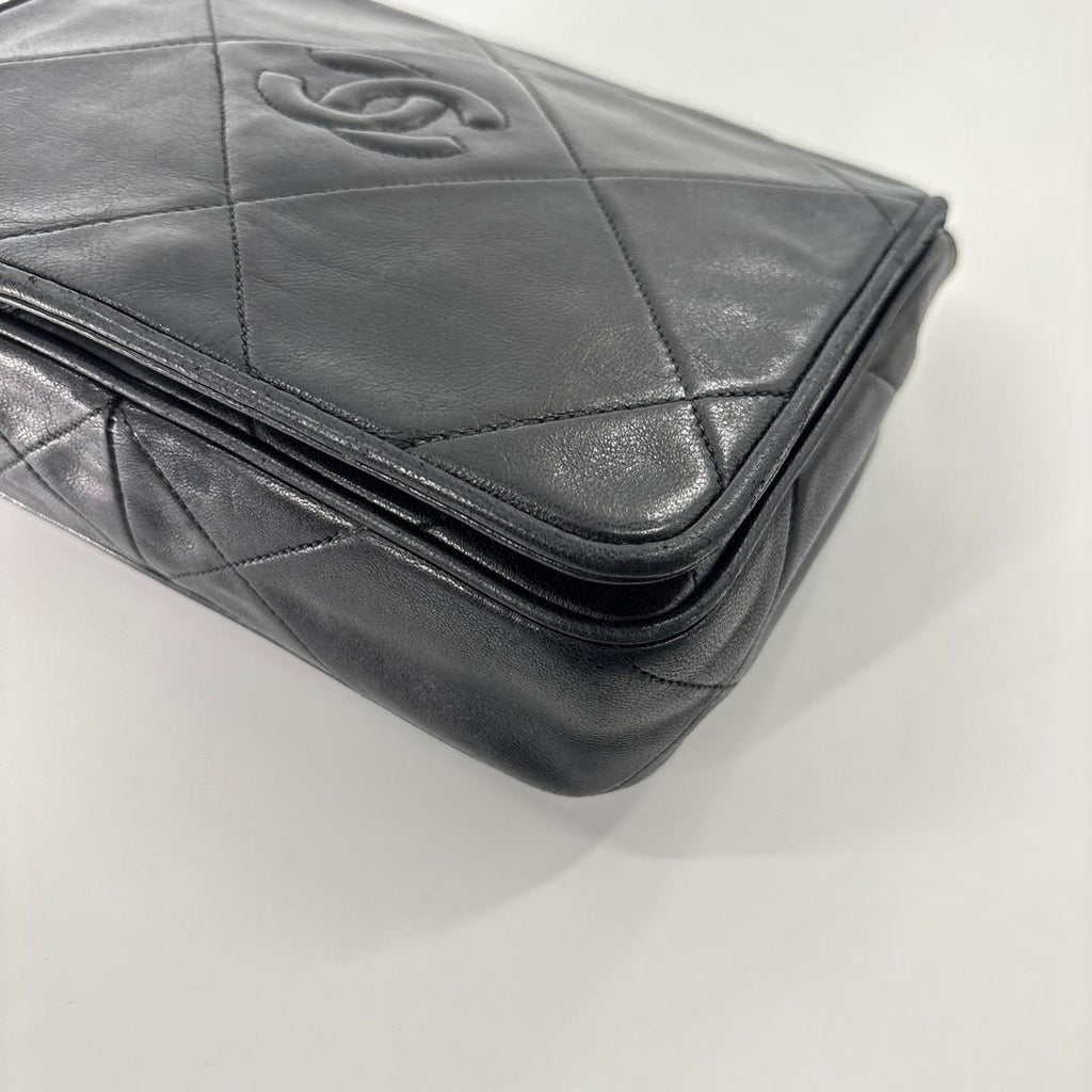 Chanel Super Quilted CC Logo Shoulder Bag Black — view 7