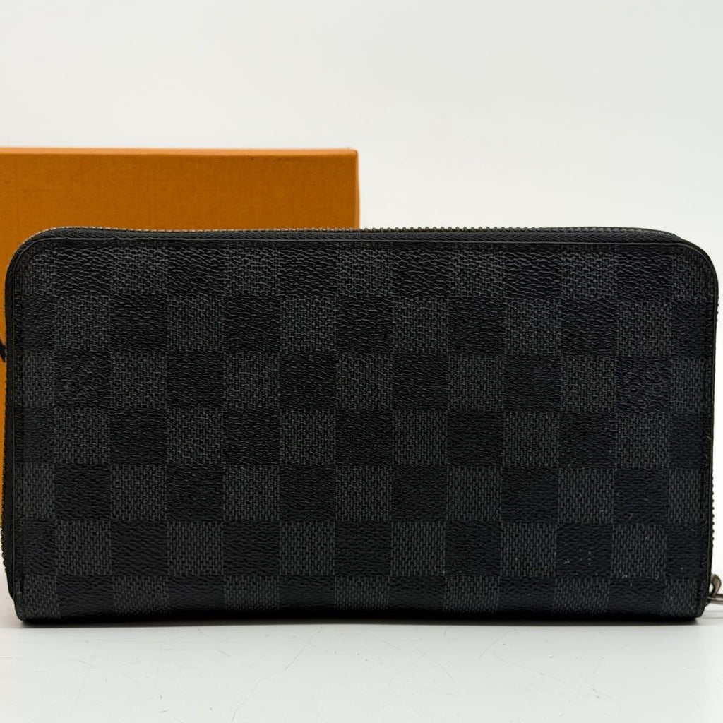 Louis Vuitton Zippy Organizer Damier Graphite Round Wallet — view 3