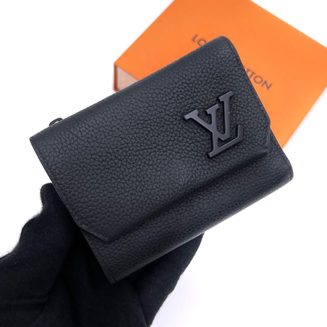 Louis Vuitton Aerogram Portefeuille Pilot Trifold Wallet Black