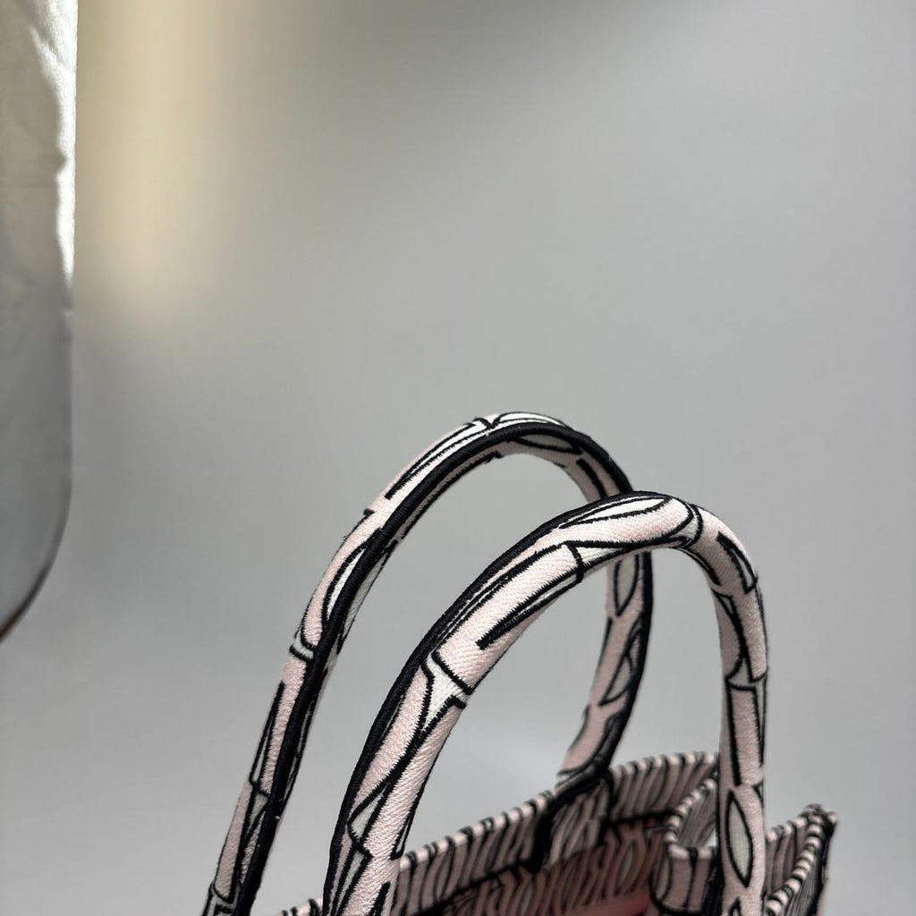 Dior Book Tote Pink — view 6