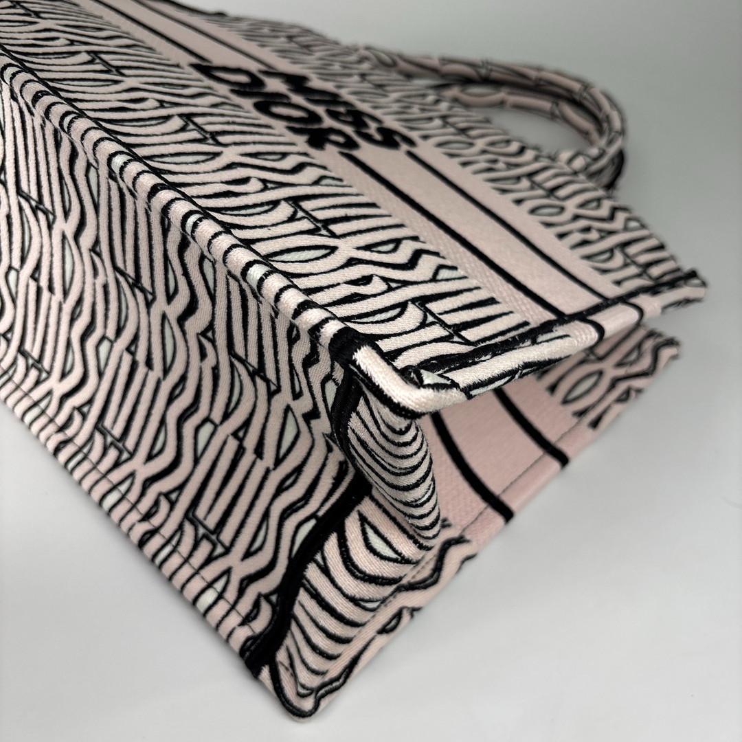 Dior Book Tote Pink — view 8