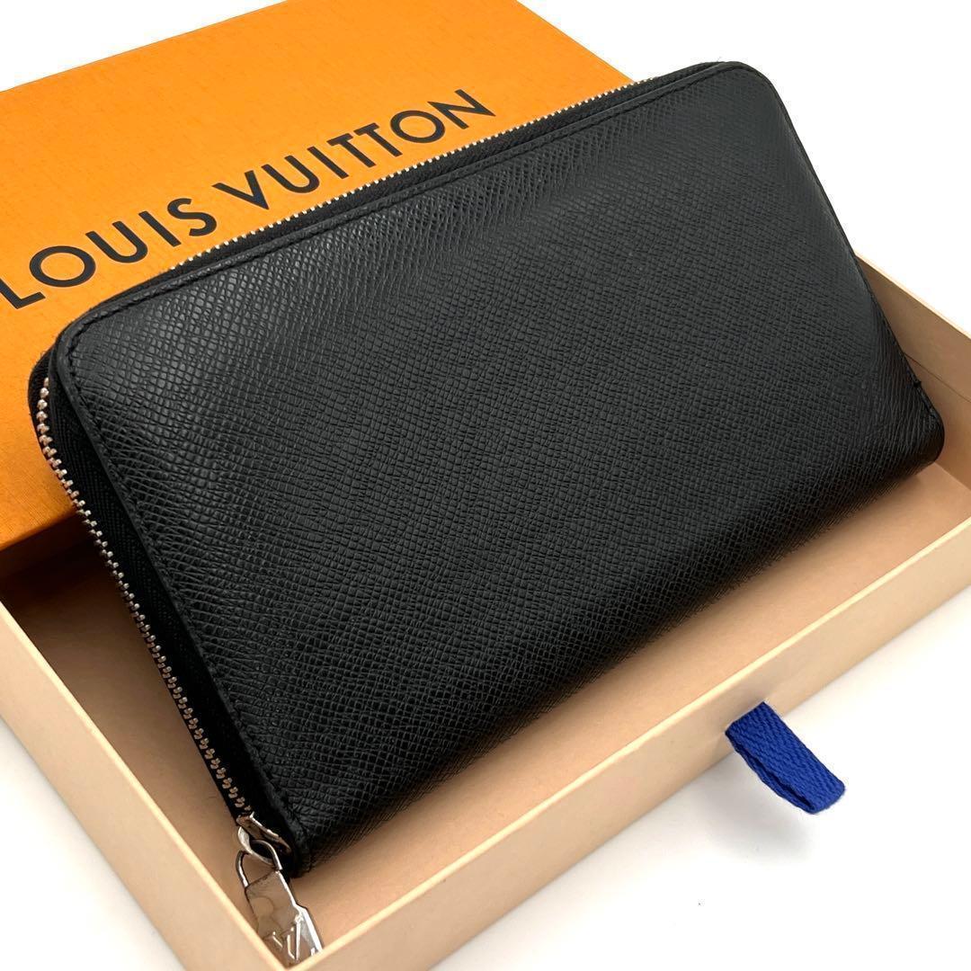 Louis Vuitton New Taiga Zippy Organizer Wallet Black