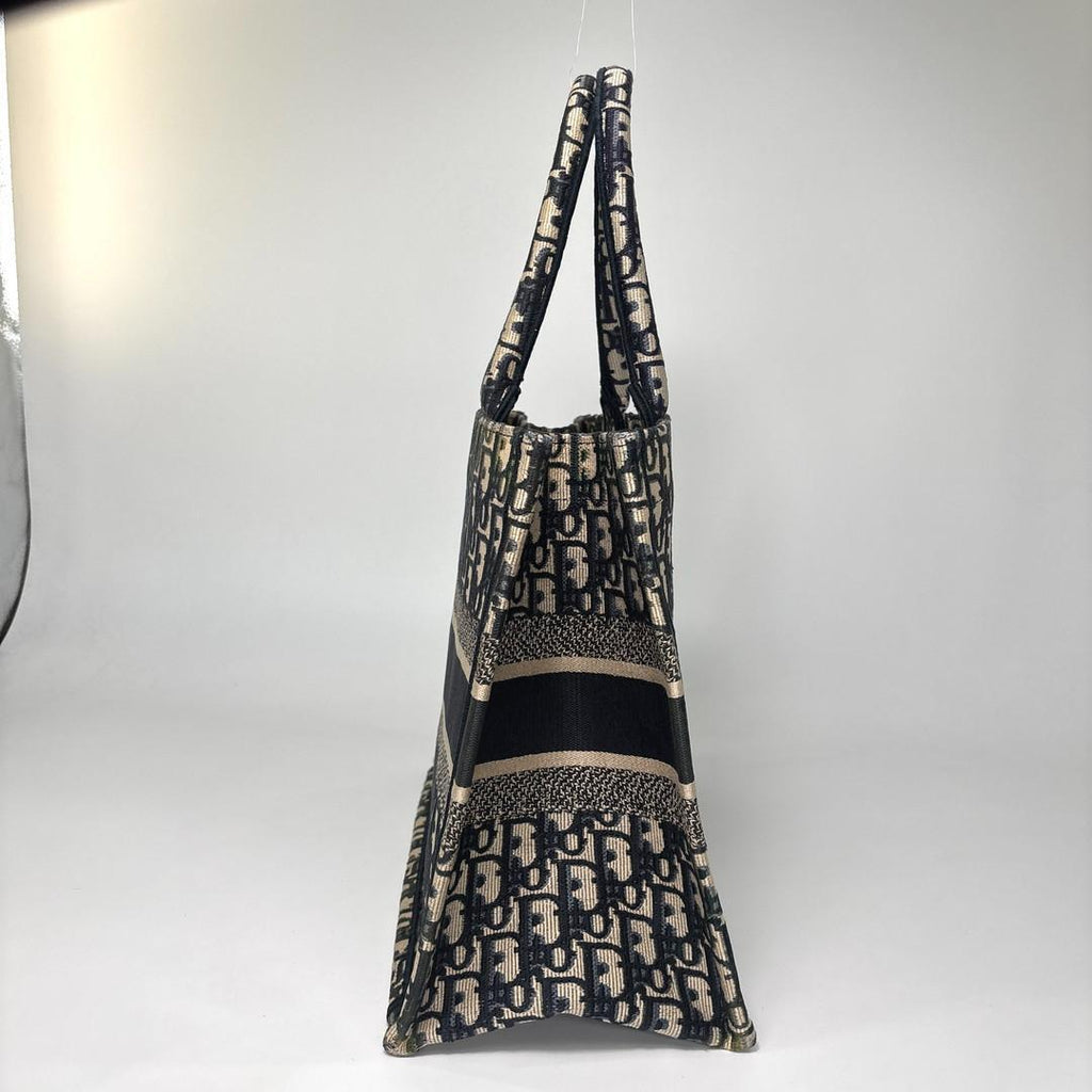 Dior Oblique Book Tote Bag — view 4