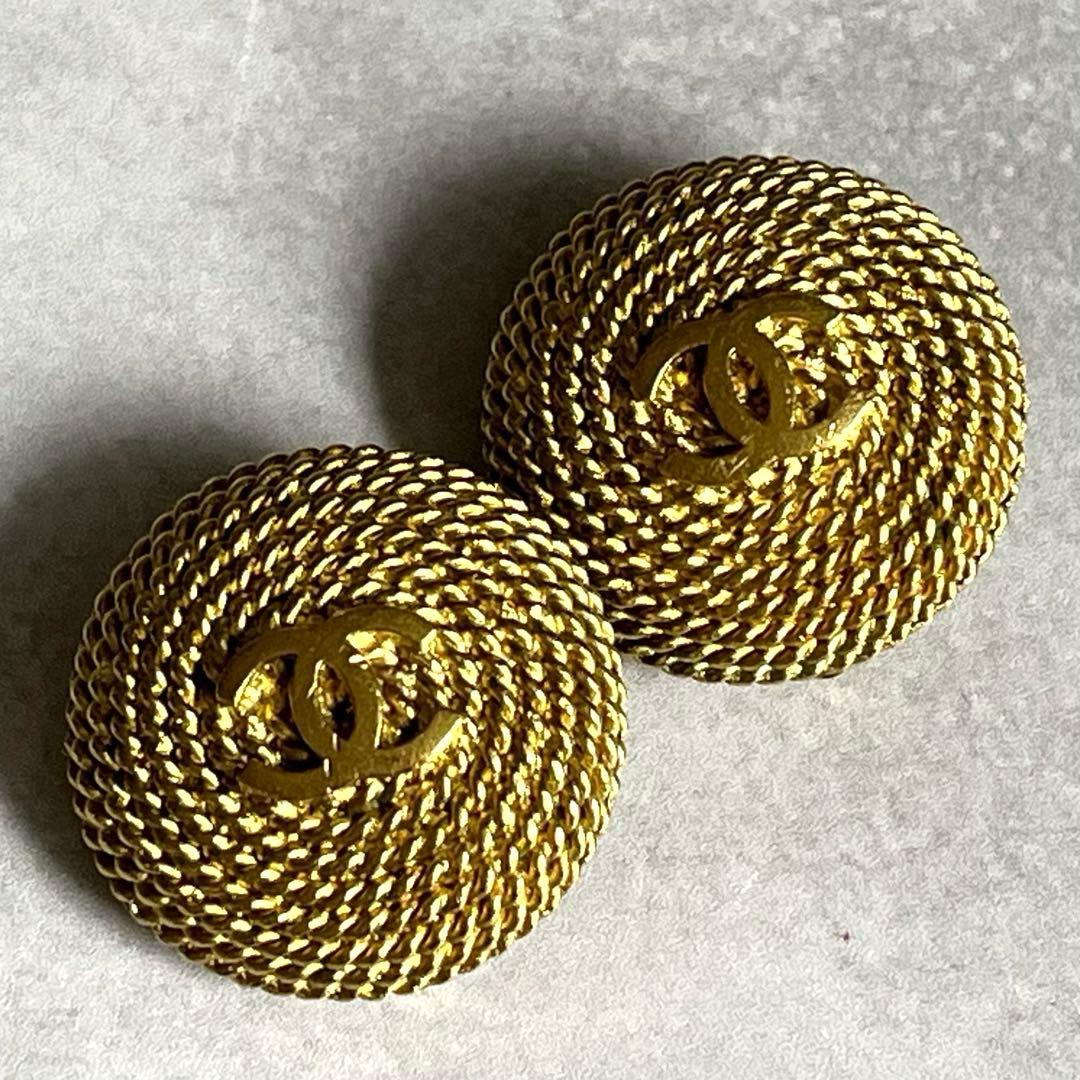 Chanel CC Logo Rope Design Metal Earrings Gold