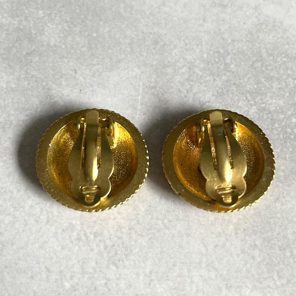 Chanel CC Logo Rope Design Metal Earrings Gold — view 3