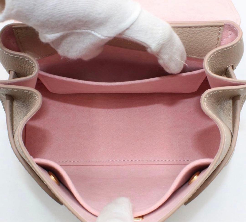 Louis Vuitton Lockme Mini Shoulder — view 9