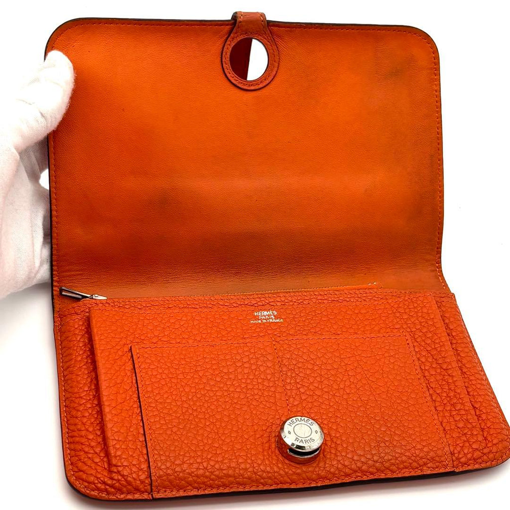 Hermes Wallet Dogon GM Taurillon Clemence Orange Silver — view 3