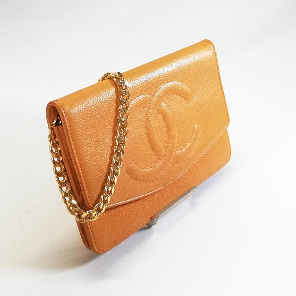 Chanel Bifold Wallet Caviar Mari Gold — view 2