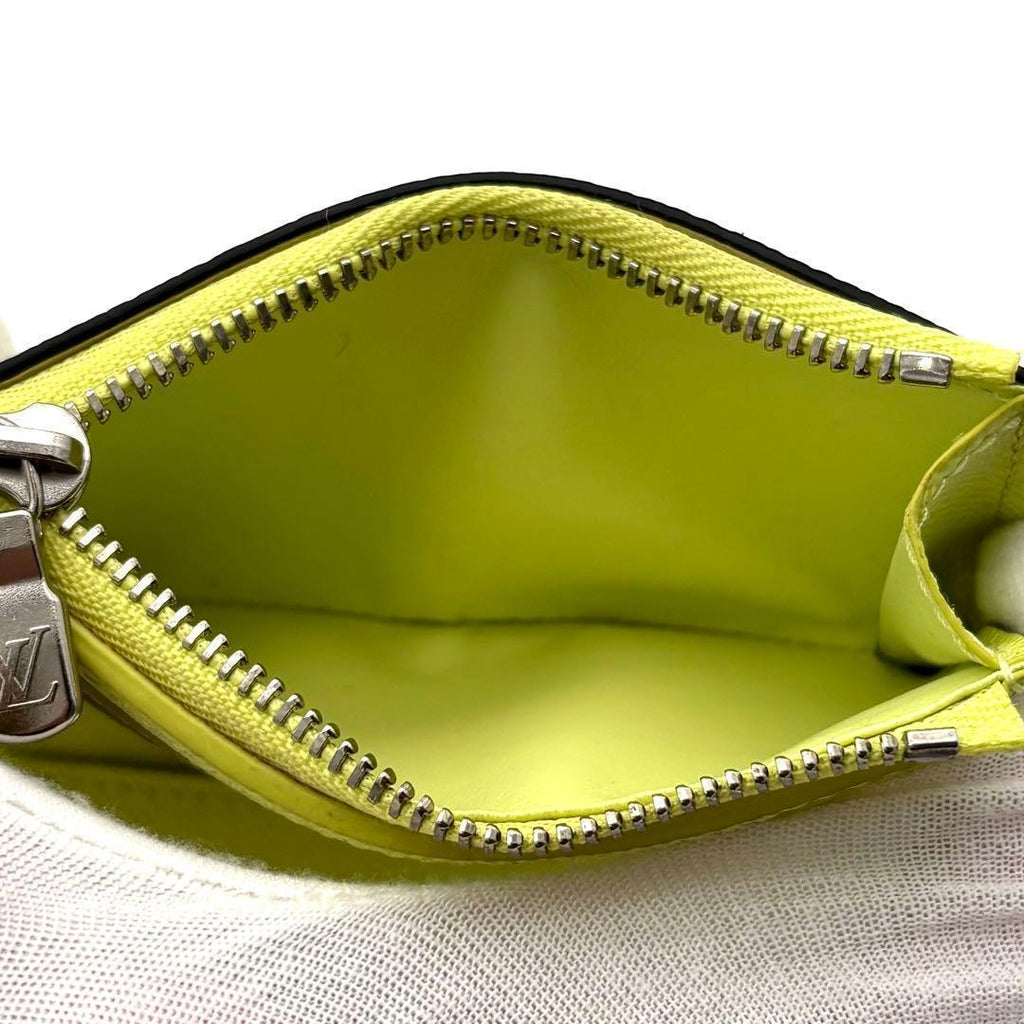 Louis Vuitton Victor Wallet Taigarama Yellow — view 6