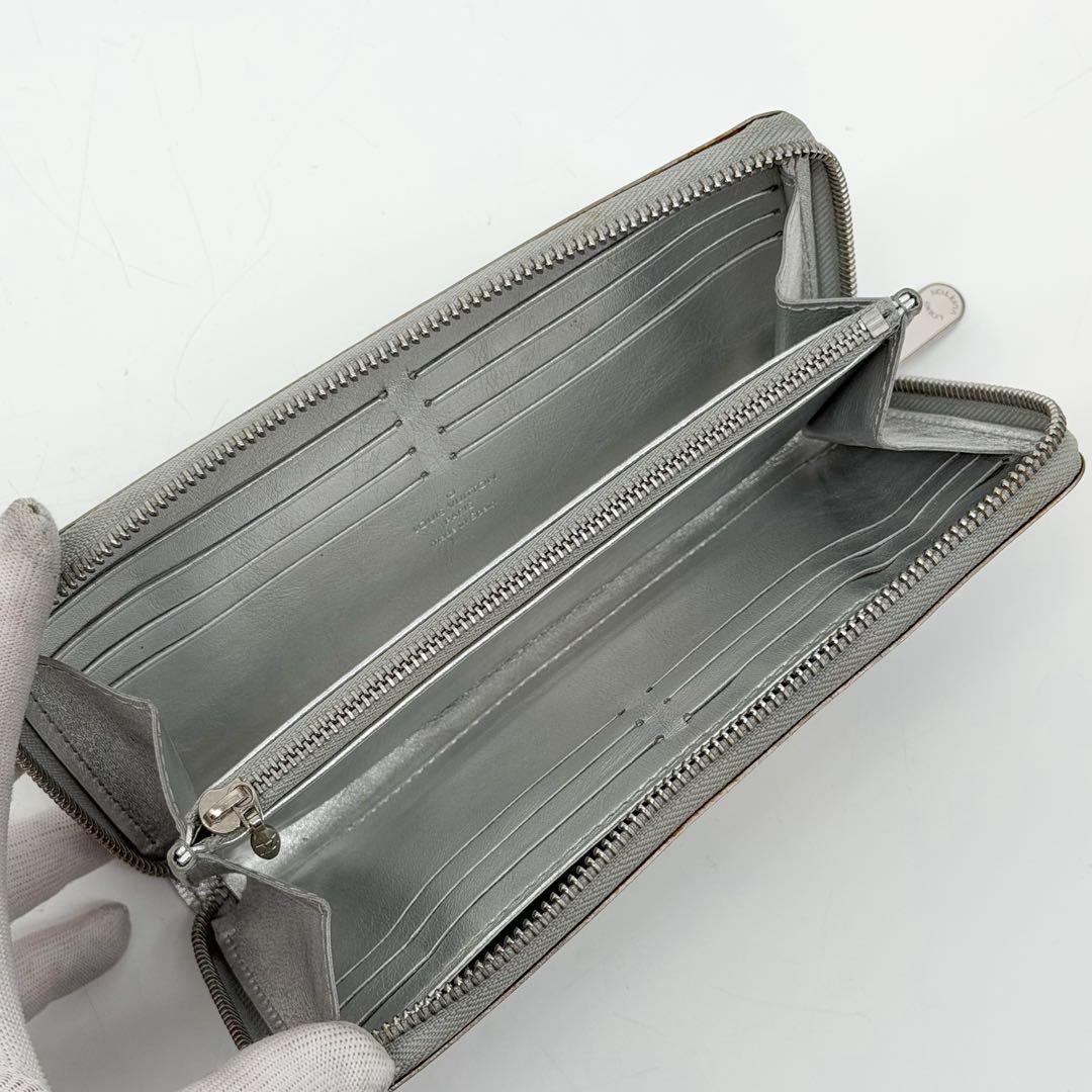 Louis Vuitton Limited Edition Zippy Wallet Suhali Silver Round — view 6