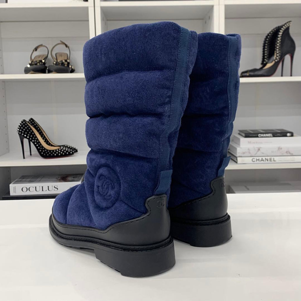 Chanel Coco Mark Suede Snow Boots Navy — view 5