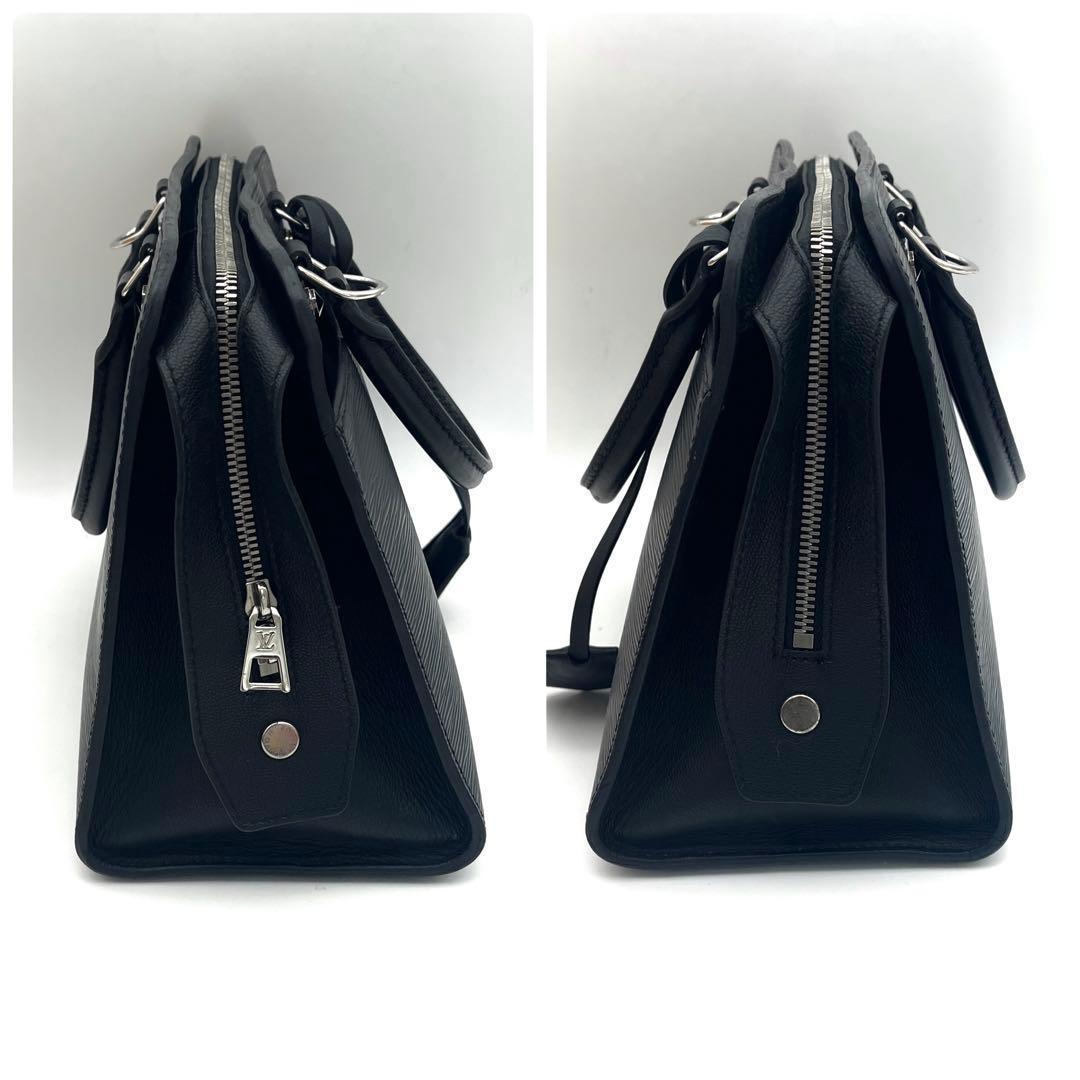 Louis Vuitton Epi Vano MM Noir Black Shoulder Handbag — view 5