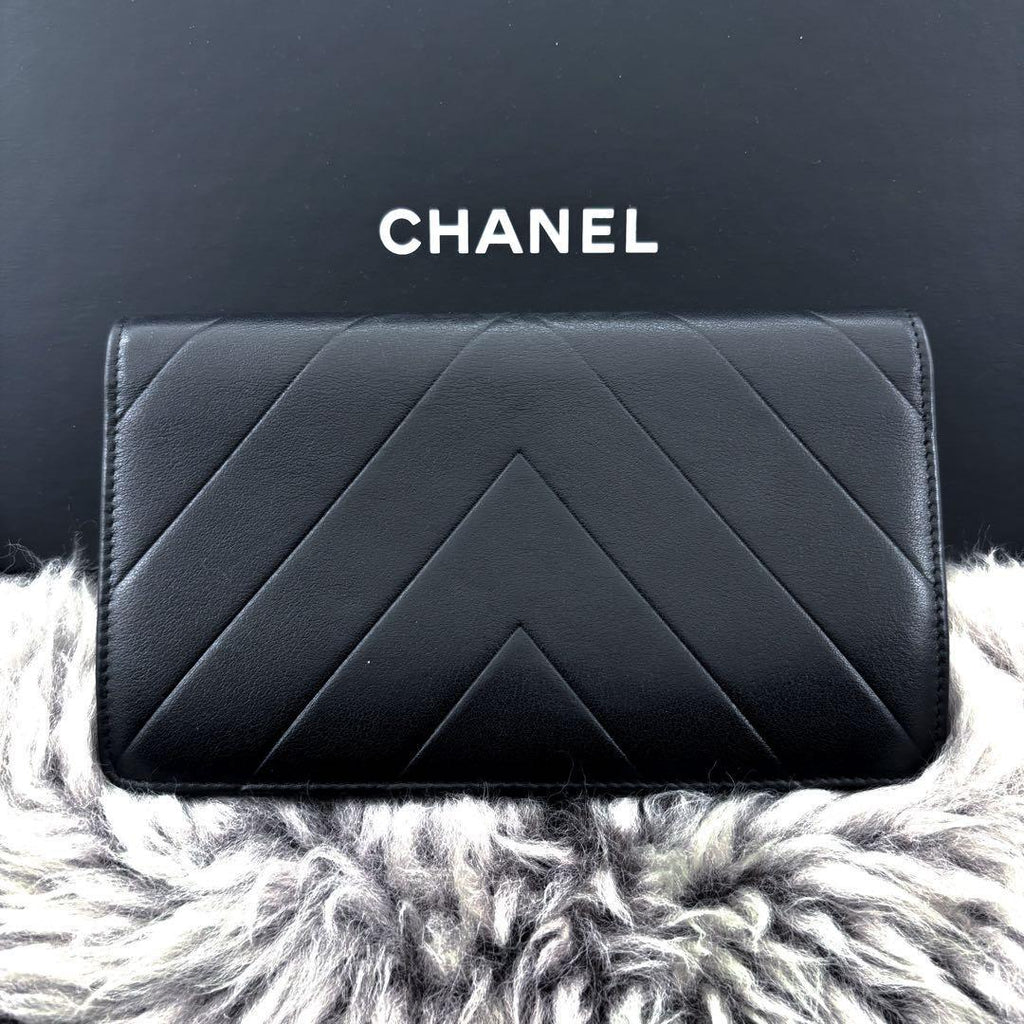 Chanel Wallet Coco Stitch Chevron Embossed — view 3