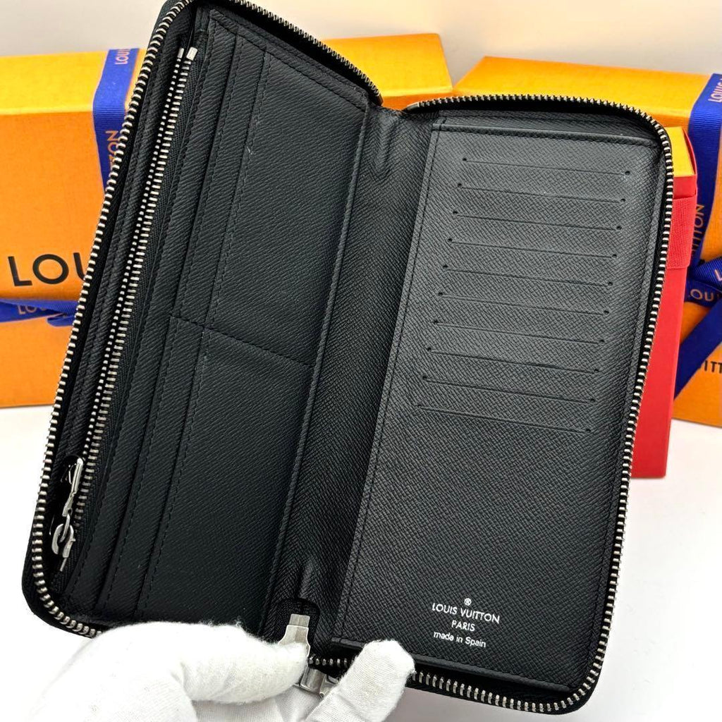 Louis Vuitton Zippy Vertical Monogram Eclipse Wallet — view 3