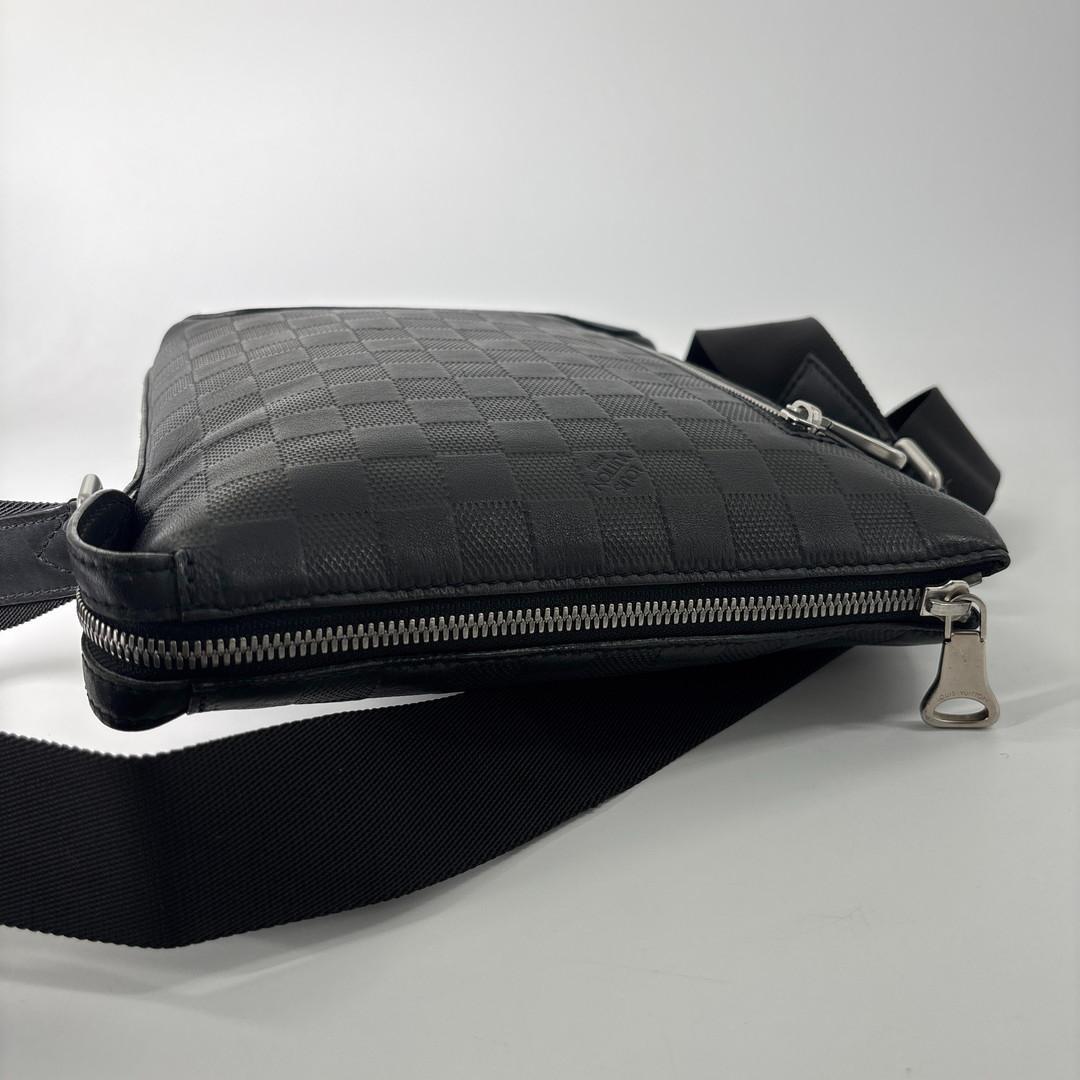 Louis Vuitton Damier Infini Messenger BB Shoulder Bag — view 5