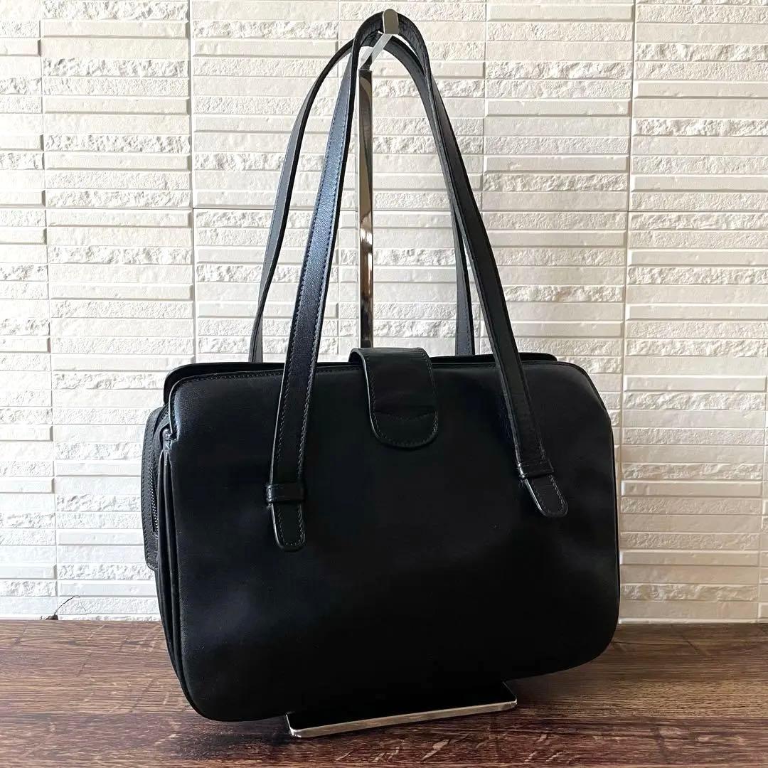 Celine Leather Triomphe Logo Hand Bag Gold Black — view 2