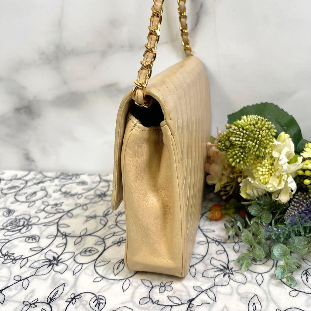 Chanel Vintage Chain Shoulder Beige — view 8